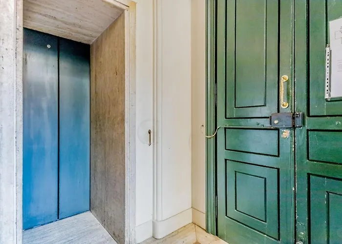 Apt Rome - Pietra